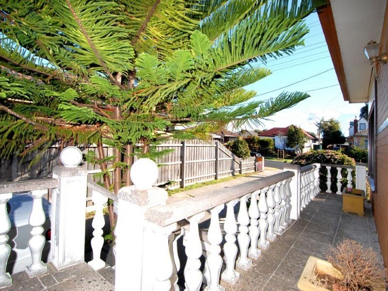 254 West Street, Glenroy VIC 3046