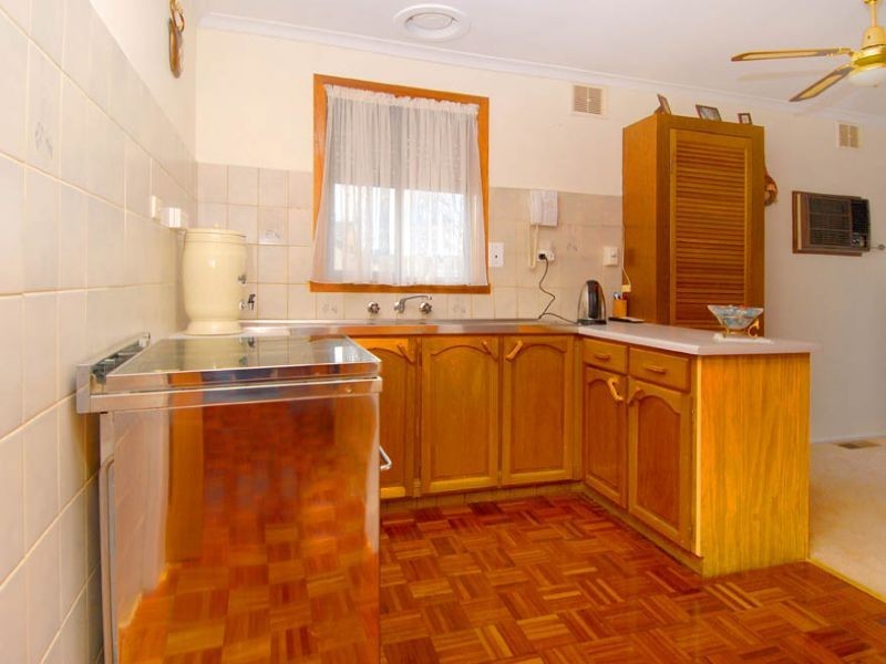 53 Valley Crescent, Glenroy VIC 3046