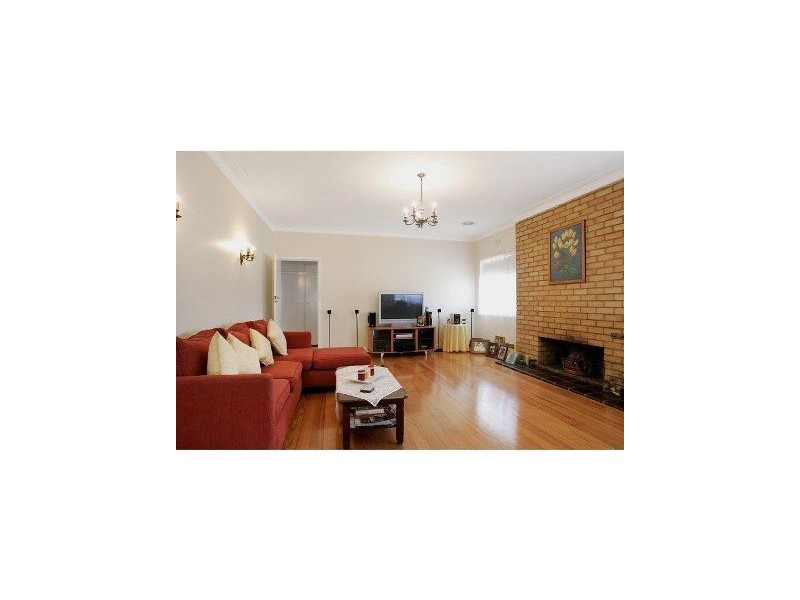 54 Gladstone Parade, Glenroy VIC 3046