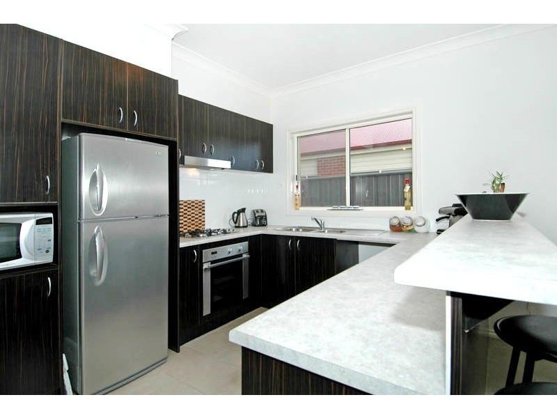 30 Girraween Crescent, Craigieburn VIC 3064