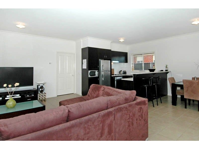 30 Girraween Crescent, Craigieburn VIC 3064