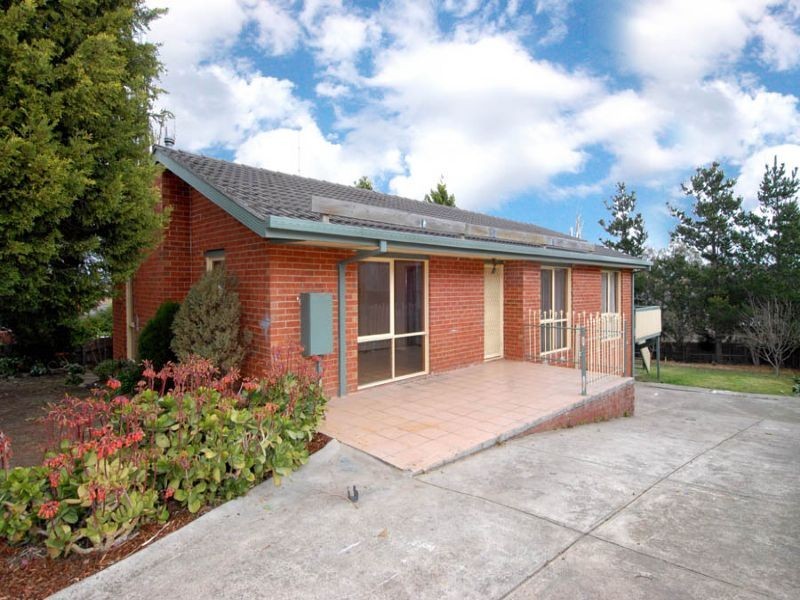 19 Heath Place, Meadow Heights VIC 3048