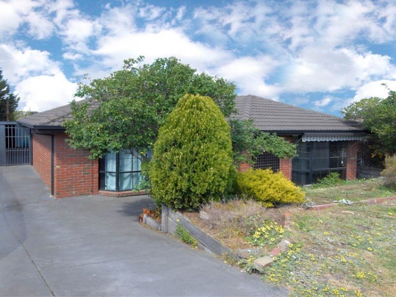 6 Manna Court, Meadow Heights VIC 3048