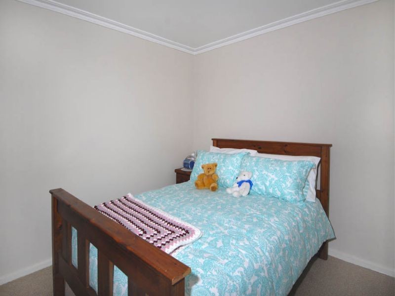 10/2 Salisbury Street, Glenroy VIC 3046