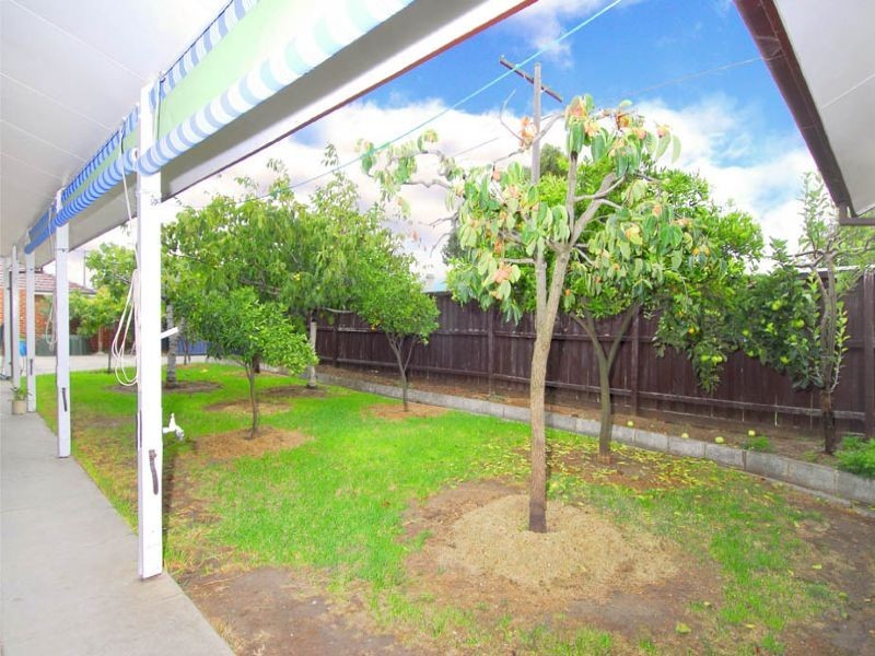 29 Finchley Avenue, Glenroy VIC 3046