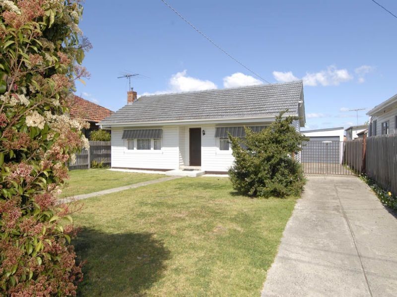 43 Golflinks Road, Glenroy VIC 3046
