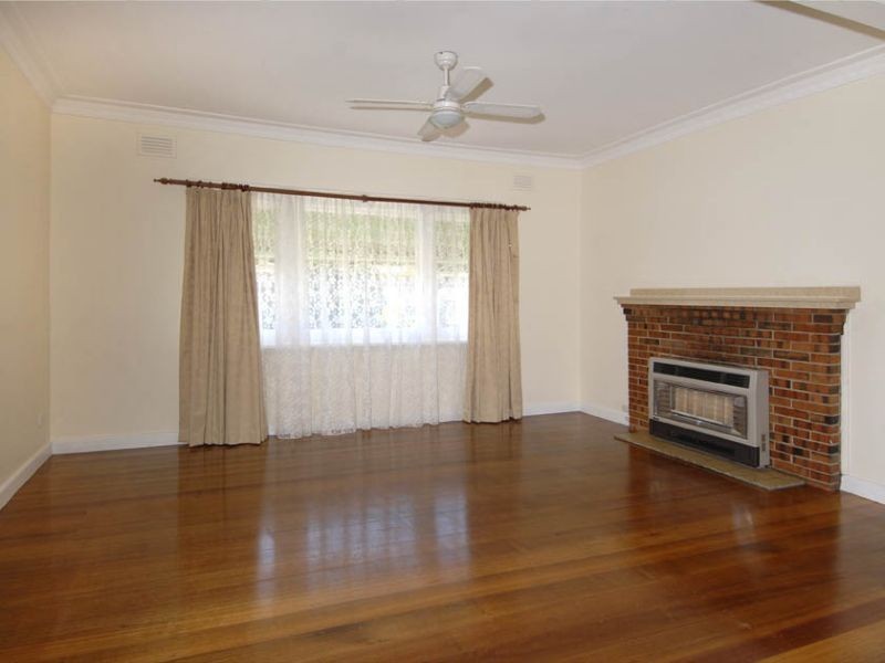 43 Golflinks Road, Glenroy VIC 3046