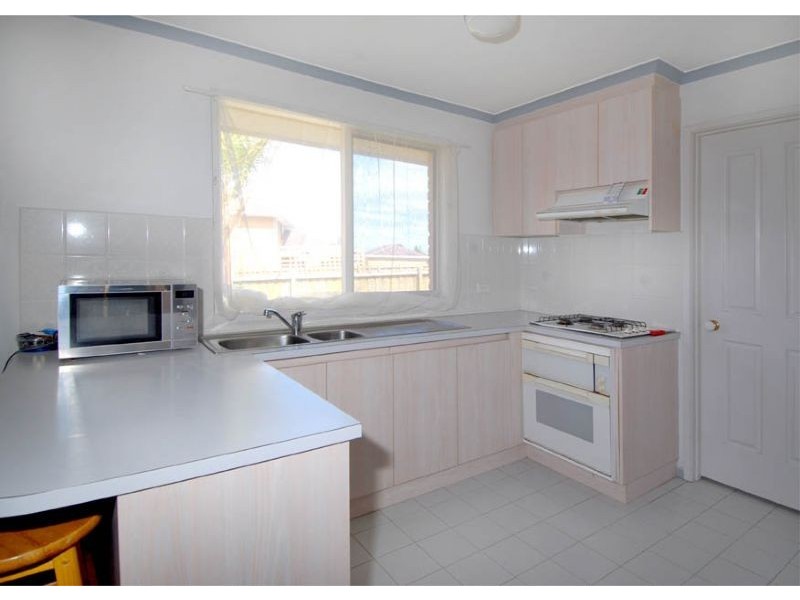 11 Wattle Close, Meadow Heights VIC 3048