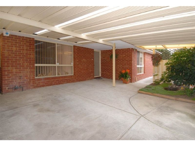 2/60 Ashleigh Crescent, Meadow Heights VIC 3048