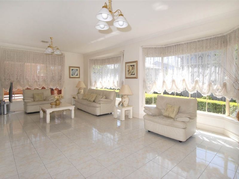 7 The Loop, Hadfield VIC 3046