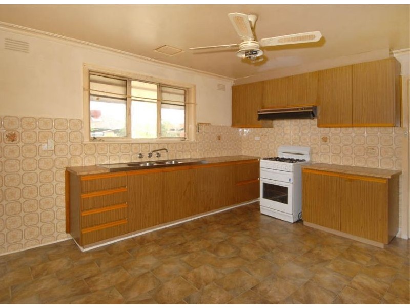 30 Eucra Street, Hadfield VIC 3046