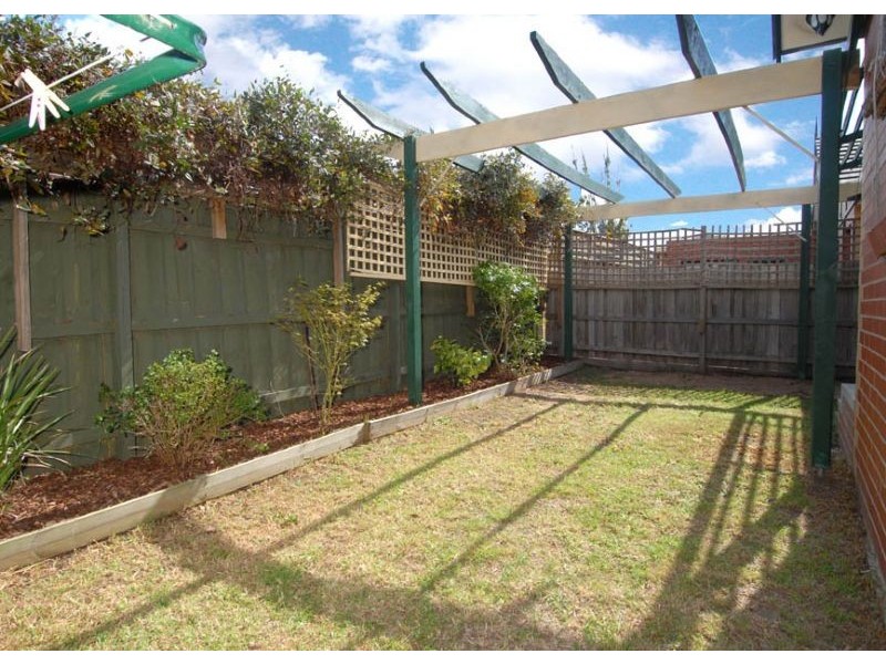 4/39 Gladstone Parade, Glenroy VIC 3046