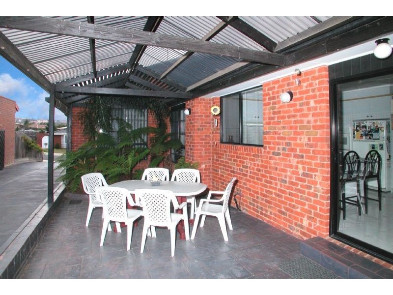 3 Bullrush Court, Meadow Heights VIC 3048