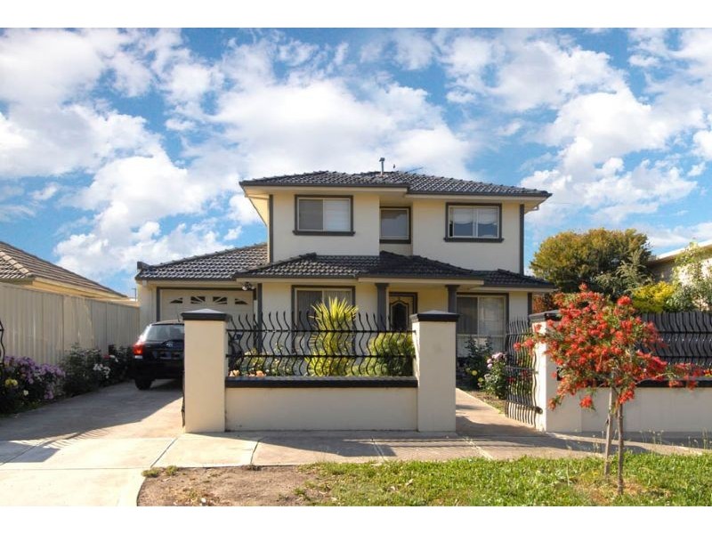 1/4 Pengana Avenue, Glenroy VIC 3046
