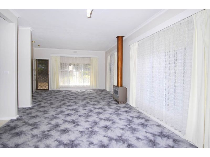 71 Vincent Street, Oak Park VIC 3046