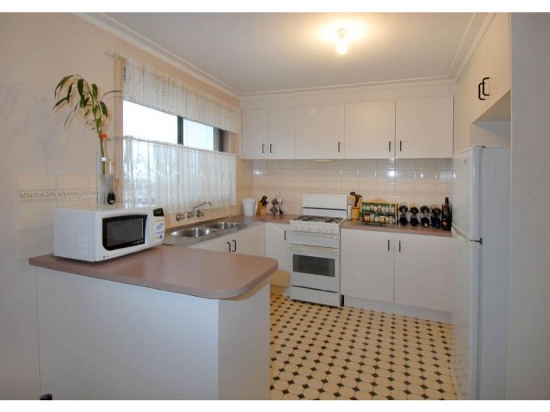 3/15 Green Valley Grove, Meadow Heights VIC 3048