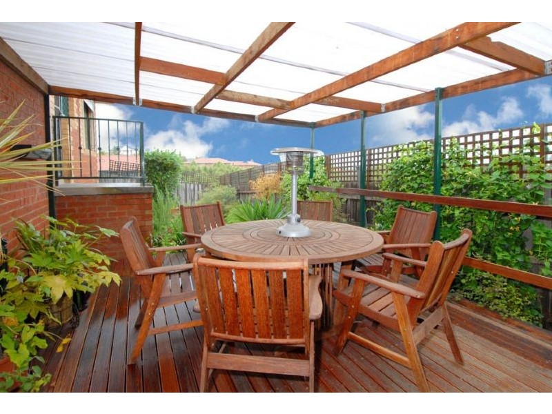 3/15 Green Valley Grove, Meadow Heights VIC 3048