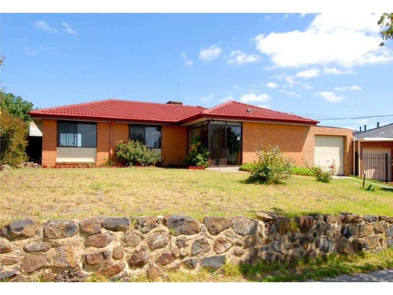 4 Ruby Court, Meadow Heights VIC 3048