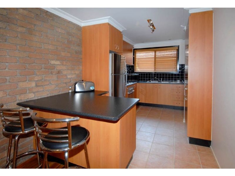 2/24 Fashion Parade, Broadmeadows VIC 3047