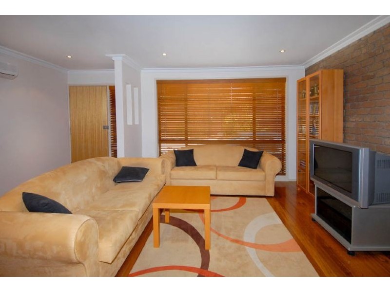 2/24 Fashion Parade, Broadmeadows VIC 3047