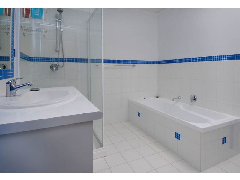 2/24 Fashion Parade, Broadmeadows VIC 3047