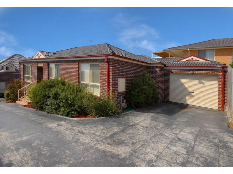 2/33 Nicholson Crescent, Meadow Heights VIC 3048