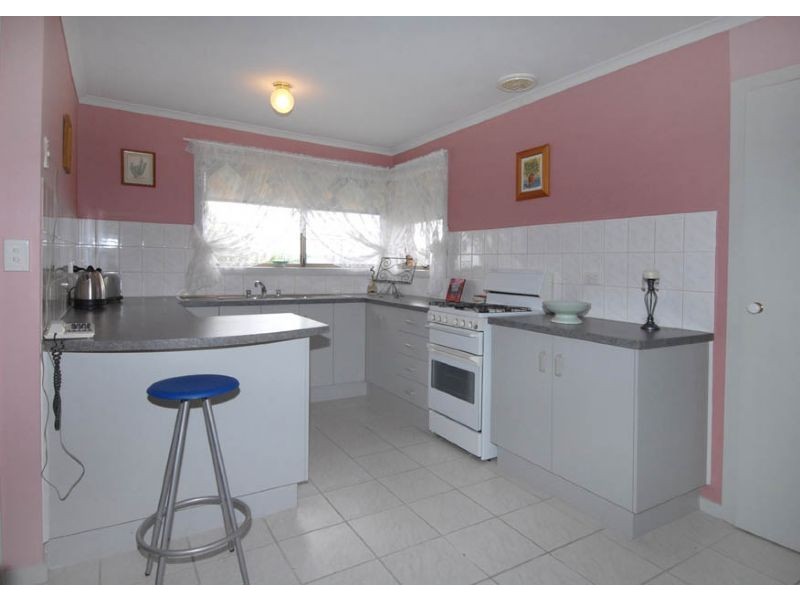 8/50 Rokewood Crescent, Meadow Heights VIC 3048