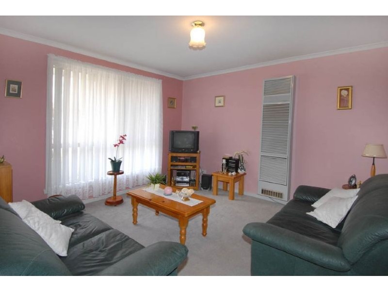 8/50 Rokewood Crescent, Meadow Heights VIC 3048