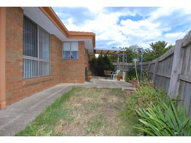 8/50 Rokewood Crescent, Meadow Heights VIC 3048