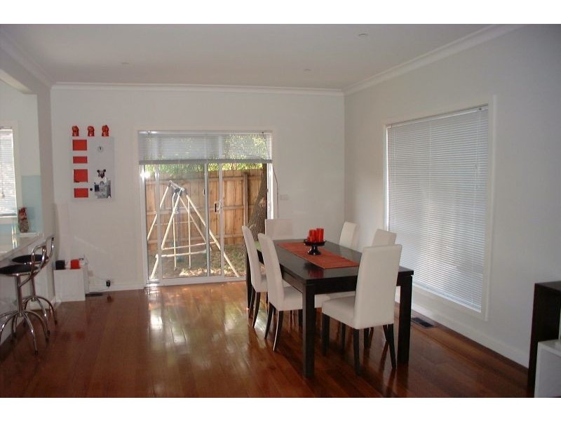 2/47 Maude Avenue, Glenroy VIC 3046