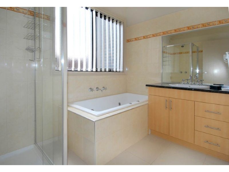 2/9 Dalton Court , Meadow Heights VIC 3048