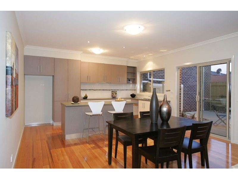 2/11 Danin Street, Pascoe Vale VIC 3044