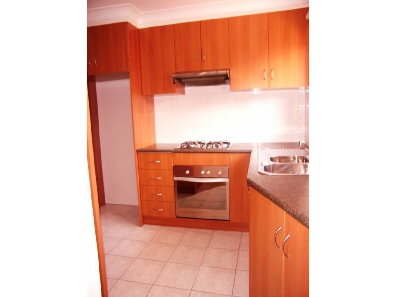 3/33 CLOVELLY AVENUE, Glenroy VIC 3046