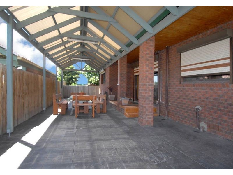 16 Glenfern Place, Glenroy VIC 3046