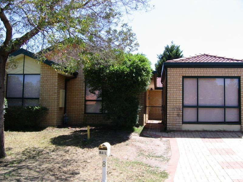 8 Perry Court, Roxburgh Park VIC 3064