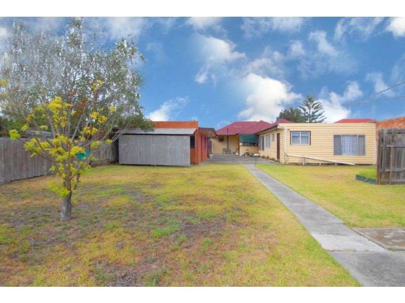 18 York Street, Glenroy VIC 3046