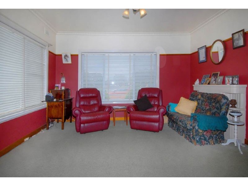 18 York Street, Glenroy VIC 3046