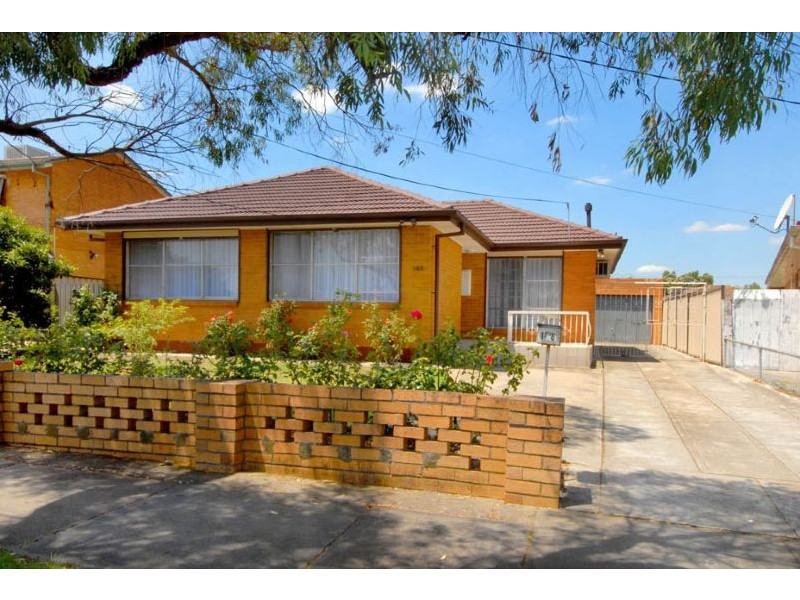 196 Railway Crescent , Dallas VIC 3047