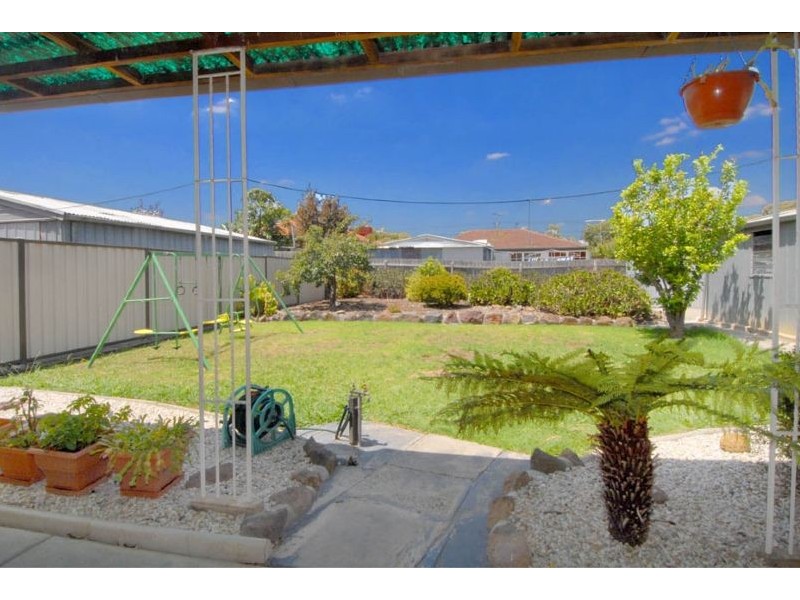 196 Railway Crescent , Dallas VIC 3047