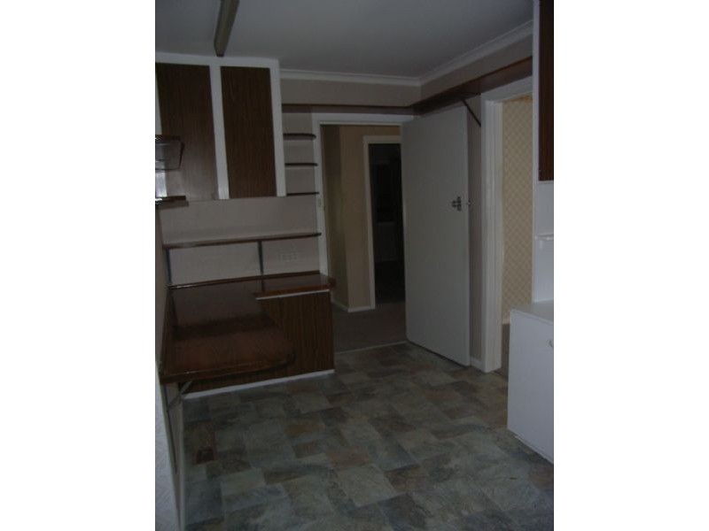 246 West Street, Hadfield VIC 3046