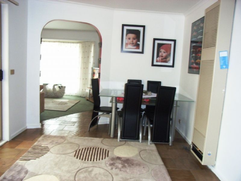 26 LINDEN CLOSE, Meadow Heights VIC 3048