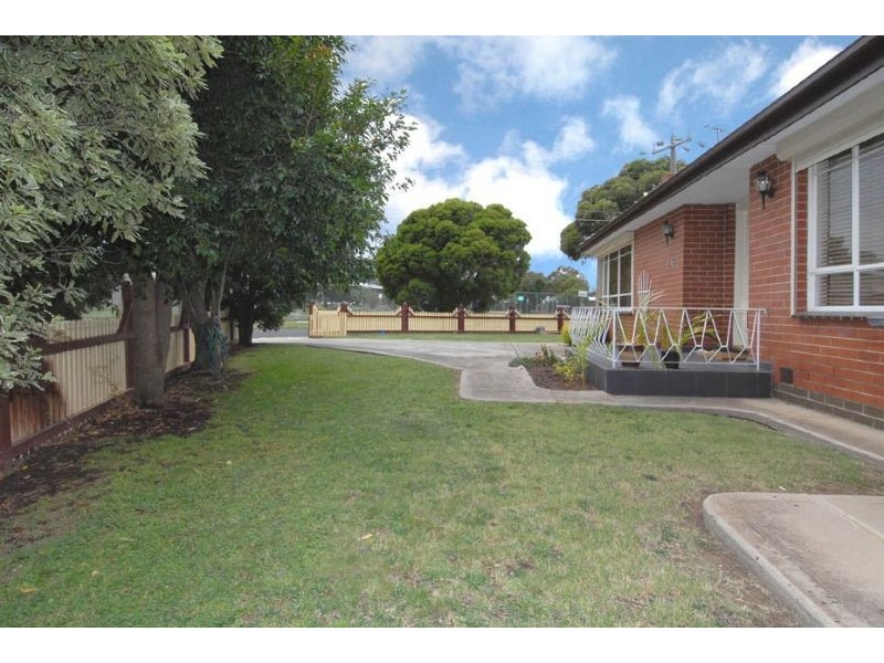 1 Stawell Avenue, Dallas VIC 3047