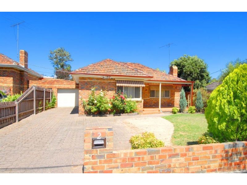 2 Strachan Street, Oak Park VIC 3046