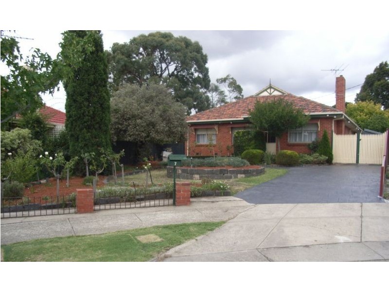 7 Chester Court, Fawkner VIC 3060