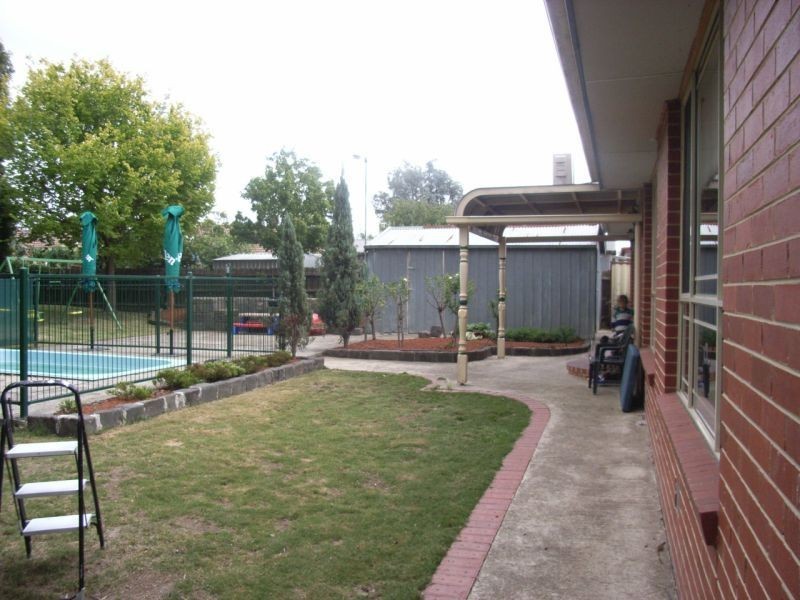 7 Chester Court, Fawkner VIC 3060
