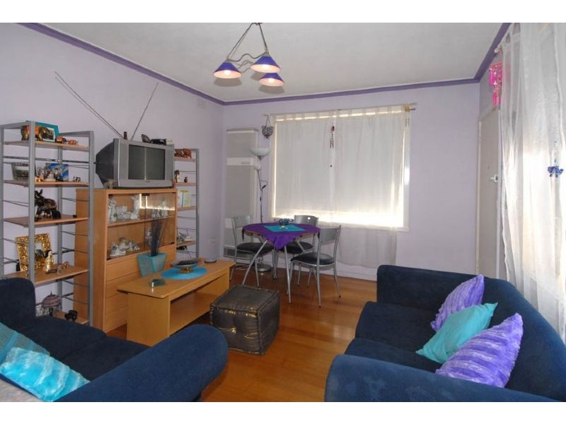 4/2 Battersea Street, Hadfield VIC 3046