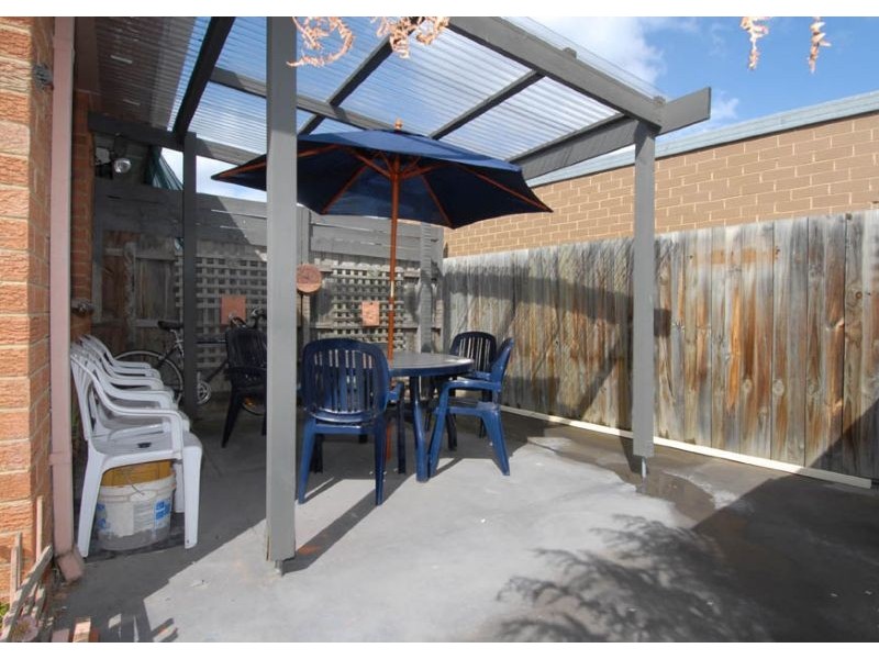 4/2 Battersea Street, Hadfield VIC 3046