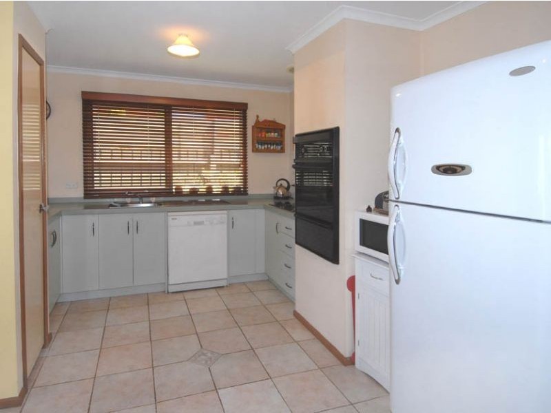 3 Fuschia Place, Meadow Heights VIC 3048