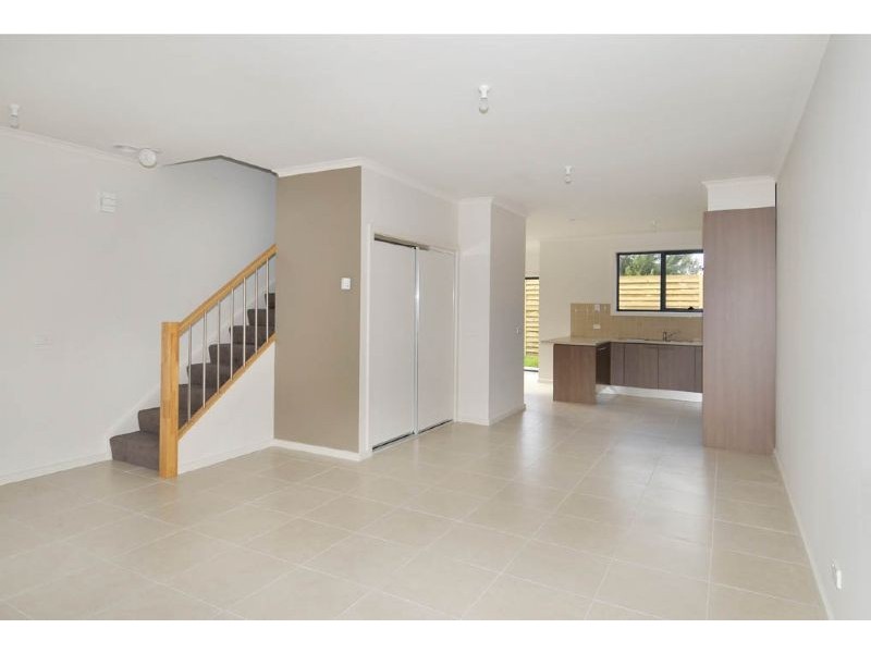 9/213 – 215 Camp Road, Broadmeadows VIC 3047