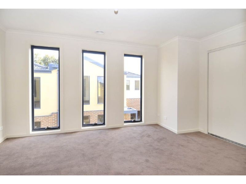 9/213 – 215 Camp Road, Broadmeadows VIC 3047